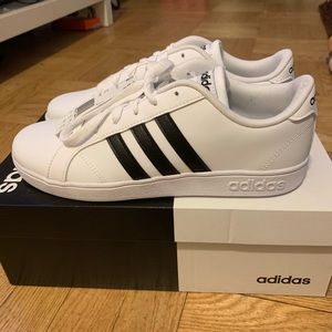 NWT Adidas Cloudfoam Baseline Sneakers